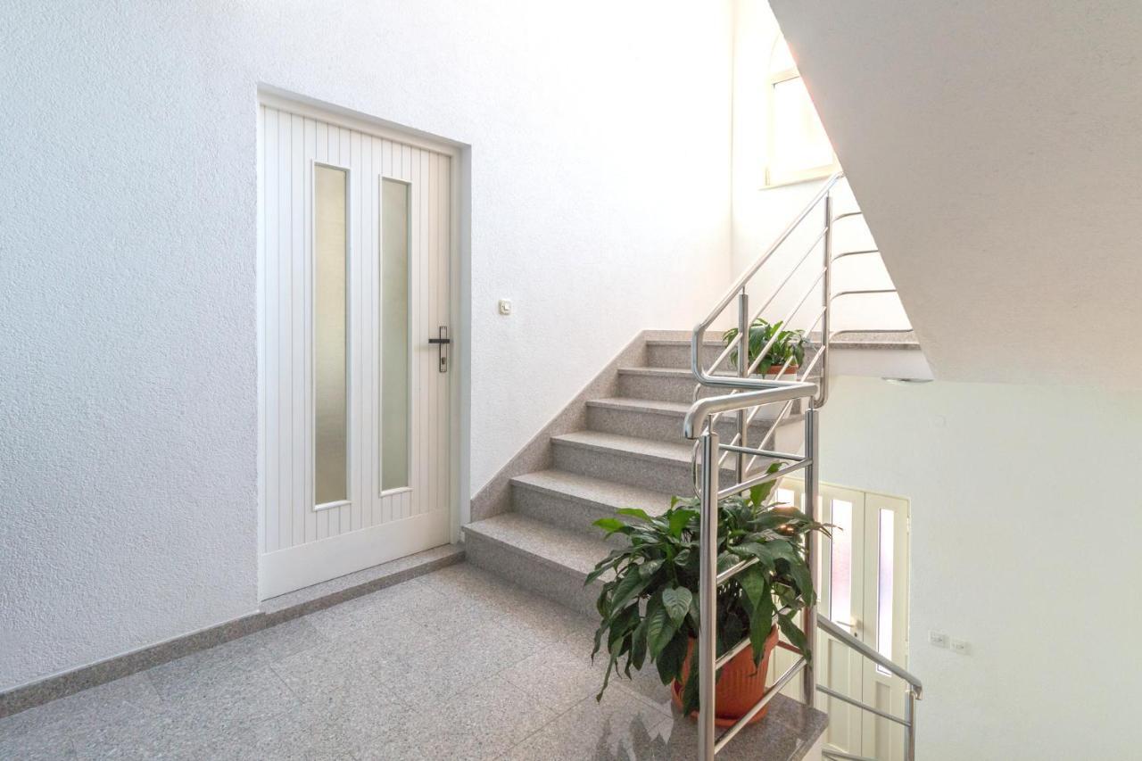 Apartment La Mare Стобрек Экстерьер фото