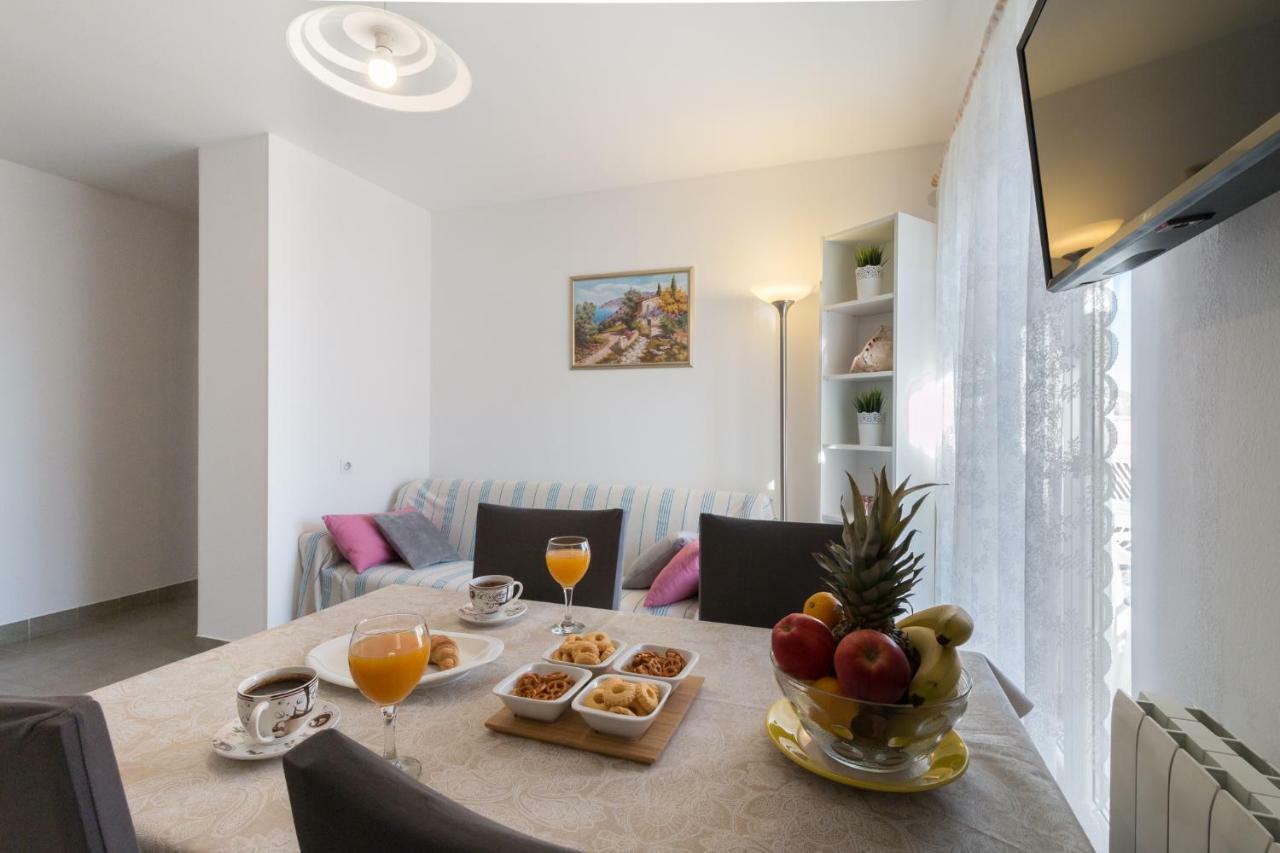 Apartment La Mare Стобрек Экстерьер фото